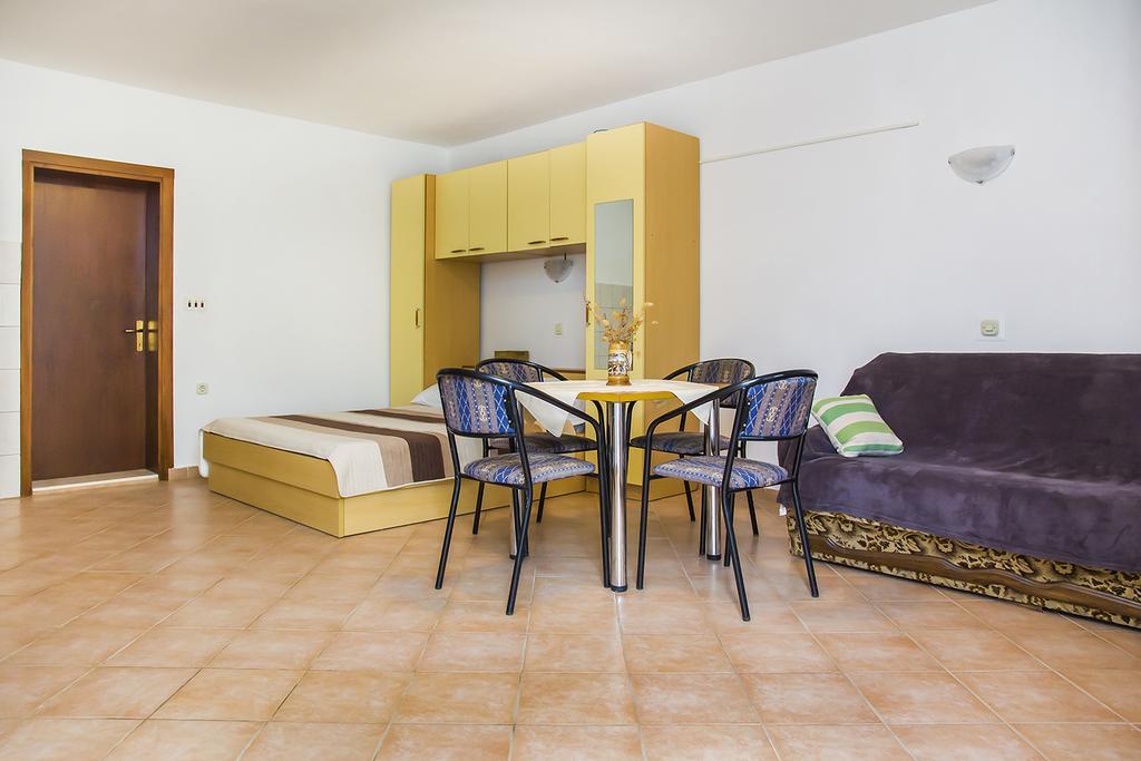 Apartments Zovko Drače Εξωτερικό φωτογραφία